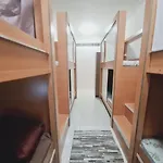 La Gold Hostel Capsule